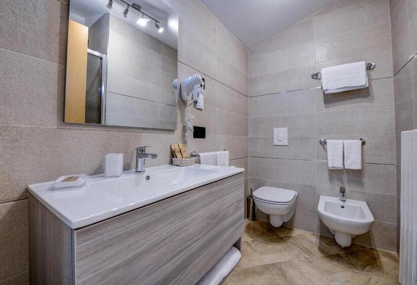 בית מלון כפרי Lido International