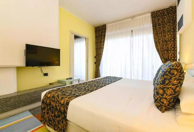 هتل Lido International