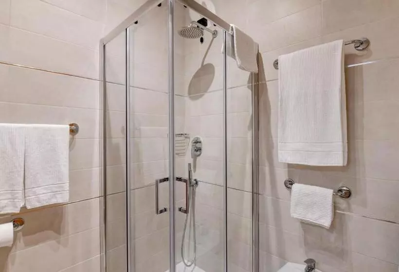 هتل Lido International