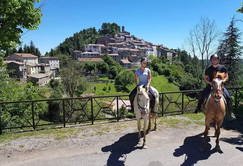 ホテル Rifugio Prategiano