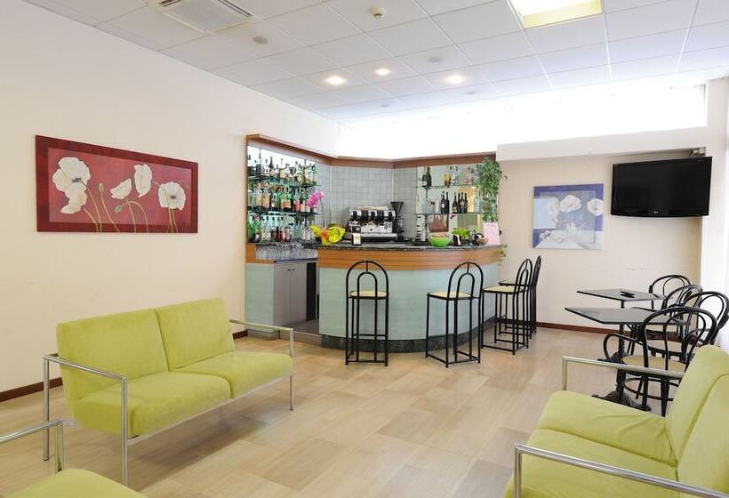 בית מלון כפרי Royal