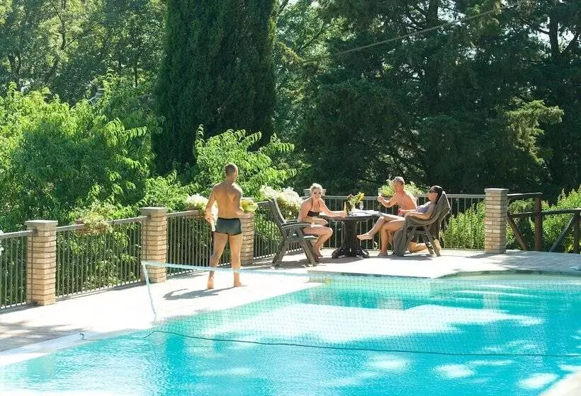 Отель Tenuta Castelverde