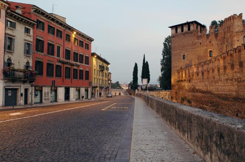 هتل Verona House Apart