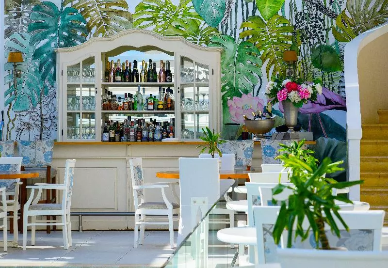 Secret Paradise Hotel & Spa