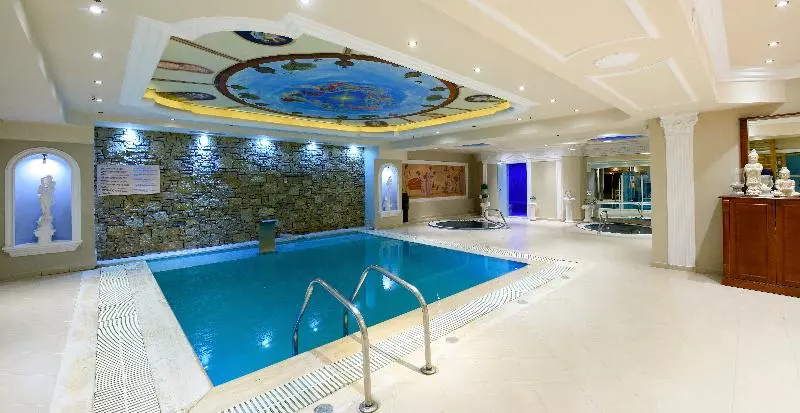 Secret Paradise Hotel & Spa