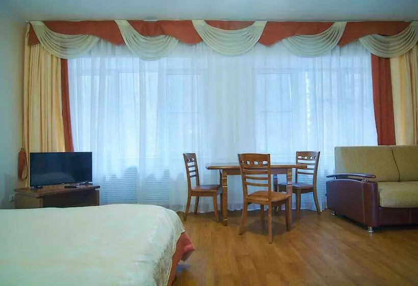 Hotelli Sanatoriy Rodnik