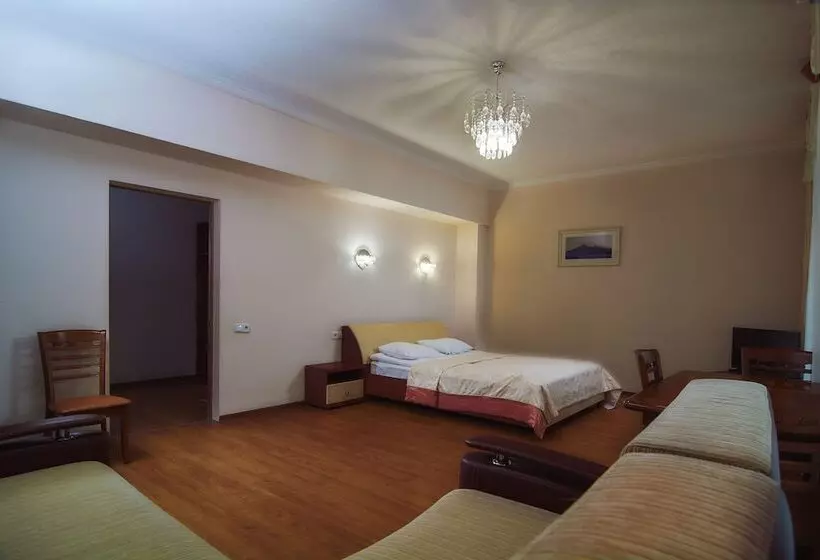 Hotelli Sanatoriy Rodnik