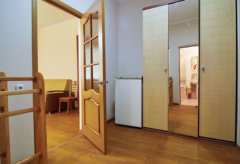 בית מלון כפרי Sanatoriy Rodnik