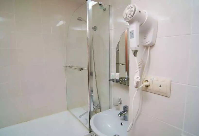 Hotelli Sanatoriy Rodnik