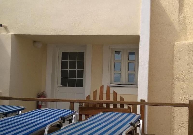 هتل Anemomilos Suites