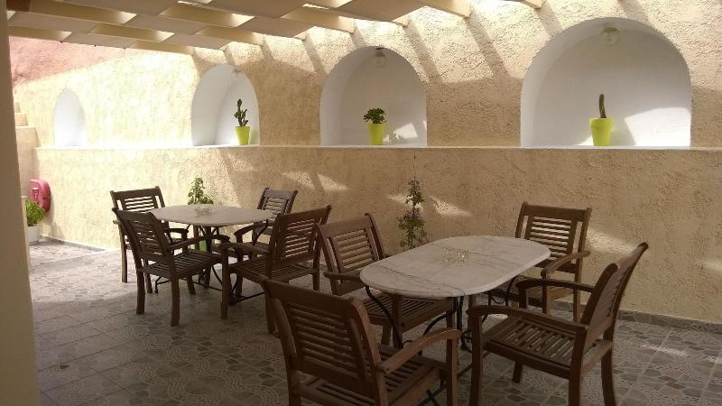 هتل Anemomilos Suites