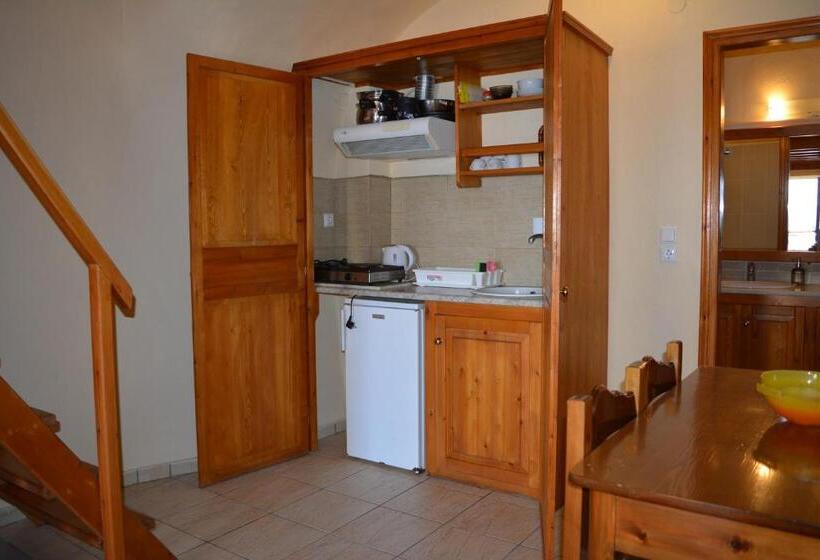 هتل Anemomilos Suites