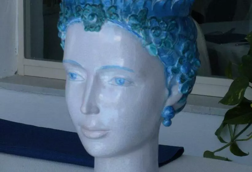 Отель Arathena Rocks