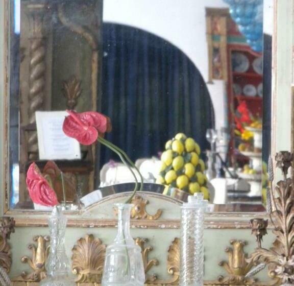 فندق Arathena Rocks