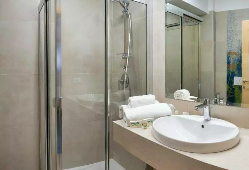 Отель Arathena Rocks