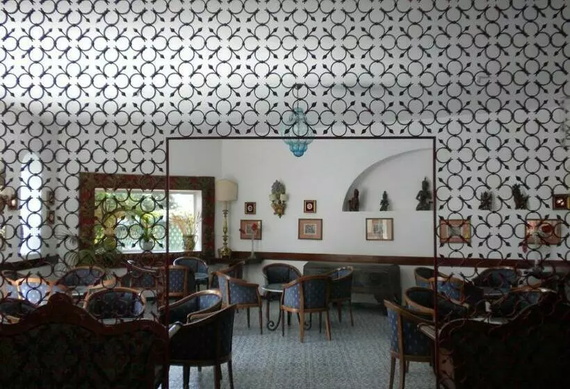 Отель Arathena Rocks