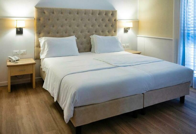 فندق Arathena Rocks