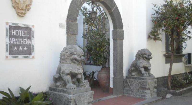 فندق Arathena Rocks