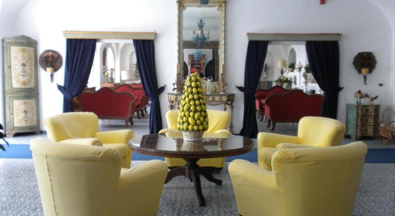 فندق Arathena Rocks