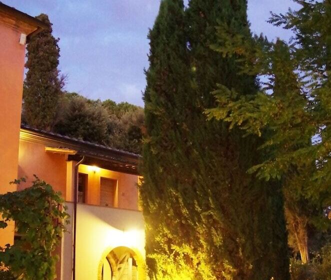 Отель Borgo Dolciano