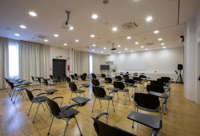 Euro Hotel Residence