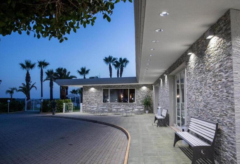 Отель Il Partenone Resort