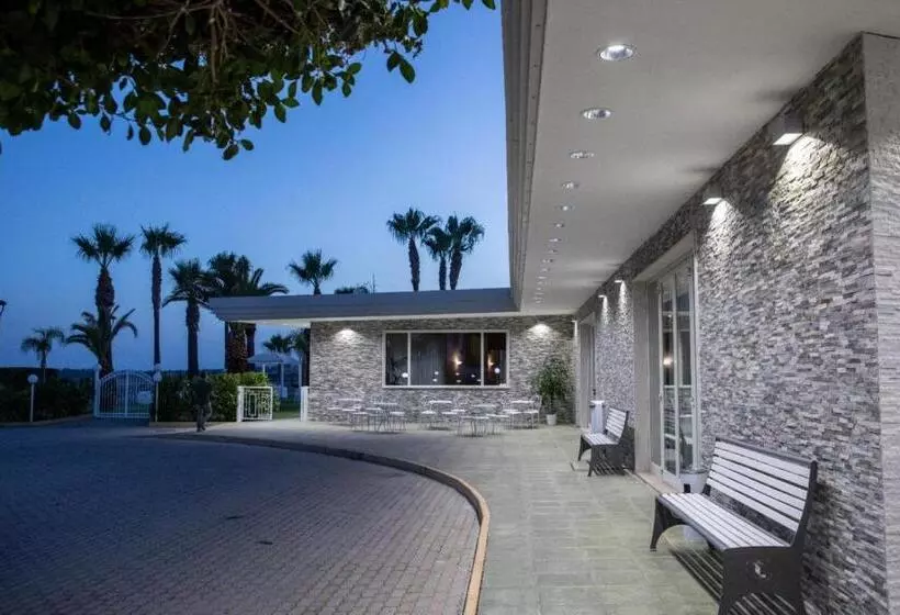 Отель Il Partenone Resort