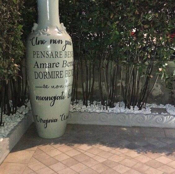 בית מלון כפרי La Pace