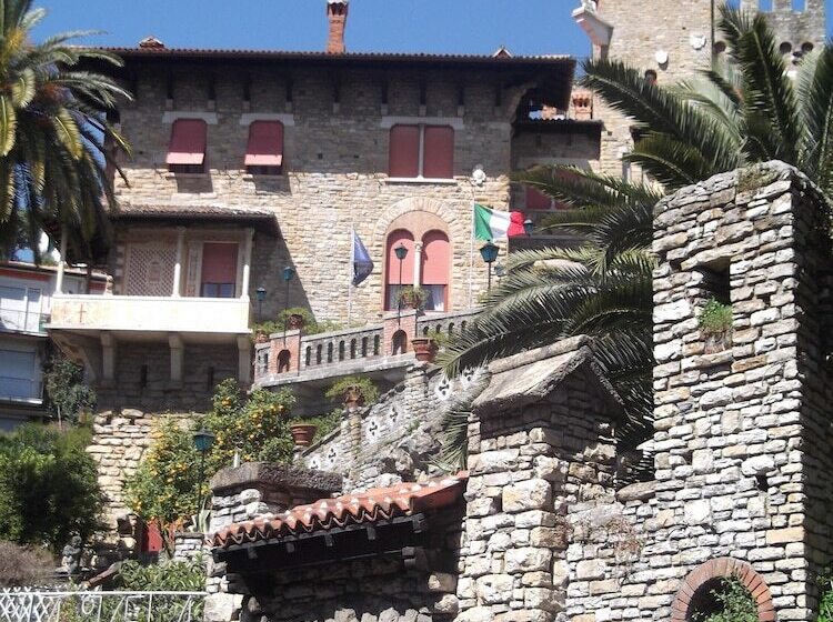 酒店 La Velacastello Il Rifugio