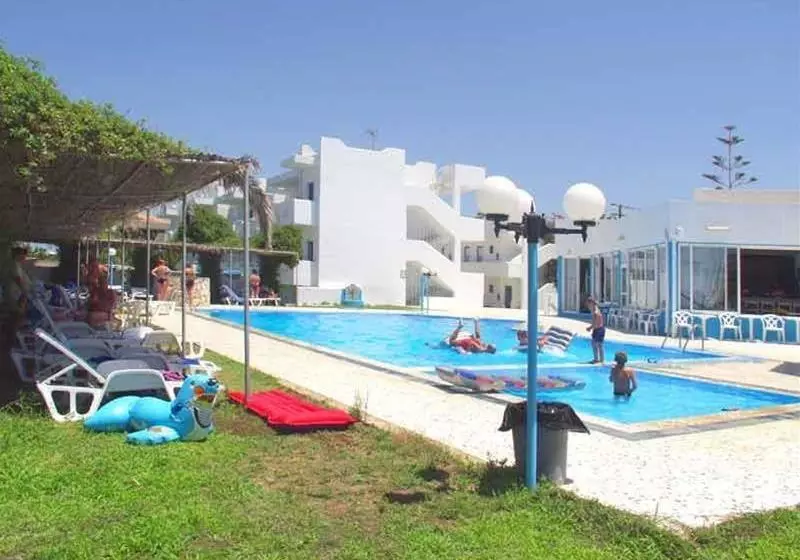 호텔 Marebello Beach Resort