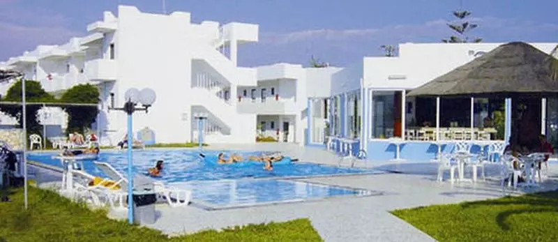 호텔 Marebello Beach Resort