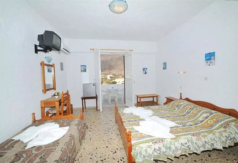 ホテル Santa Irini