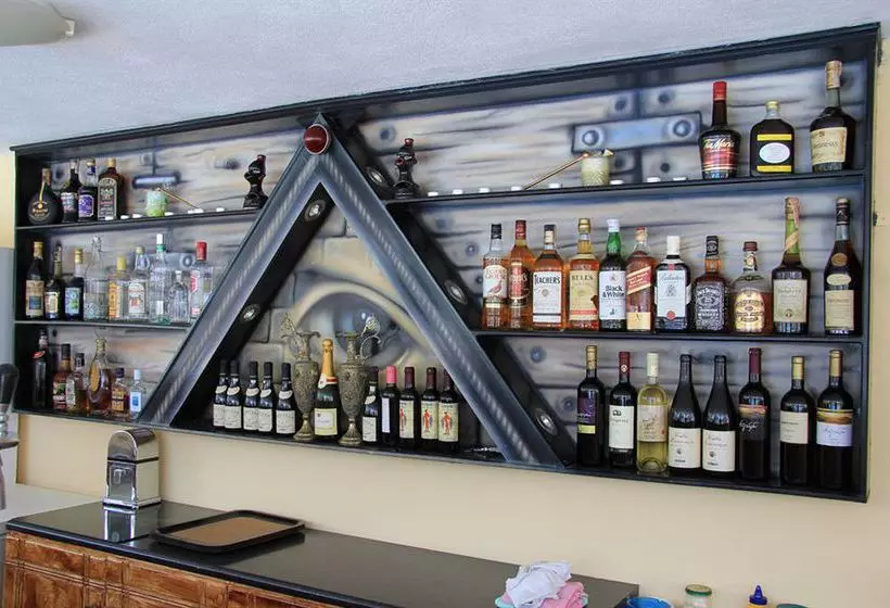 ホテル Santa Irini