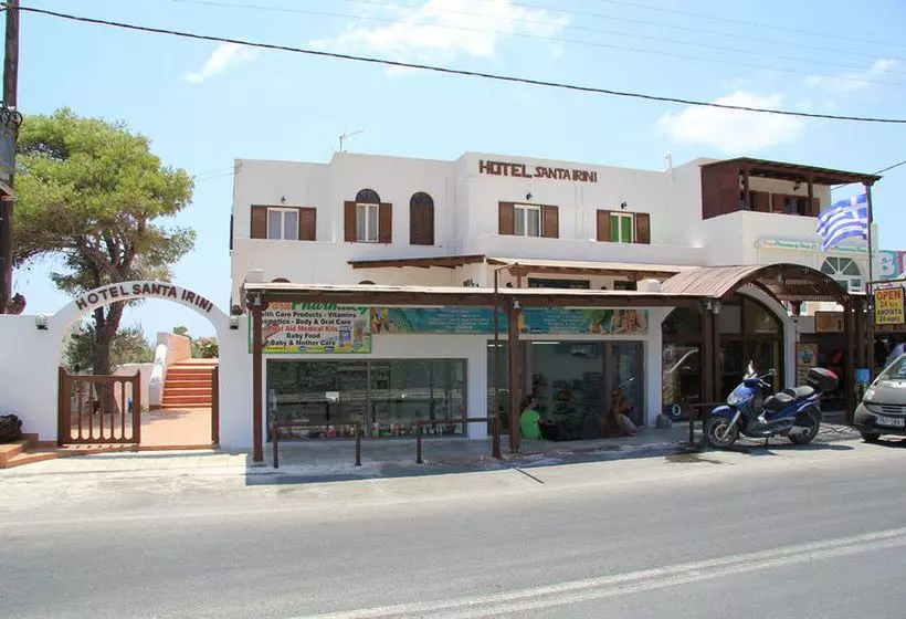 ホテル Santa Irini