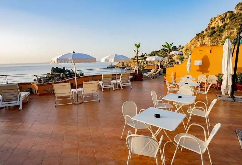 هتل Taormina Panoramic