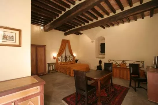 Отель Relais Torre Santa Flora