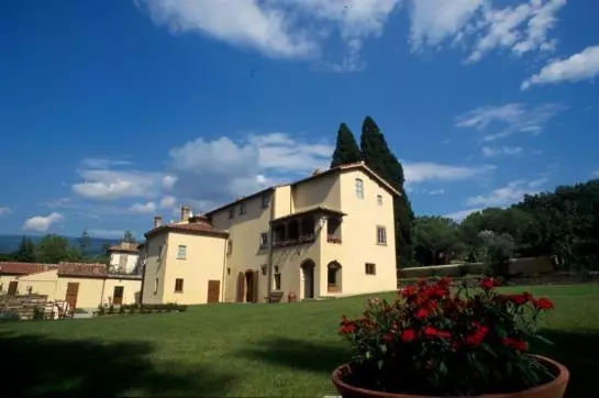 Отель Relais Torre Santa Flora