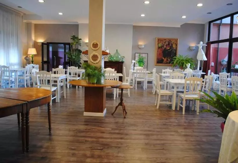 ホテル Tuscania Panoramico