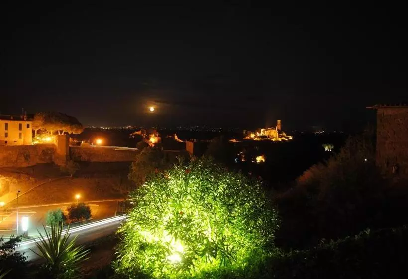 ホテル Tuscania Panoramico