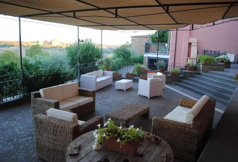 ホテル Tuscania Panoramico