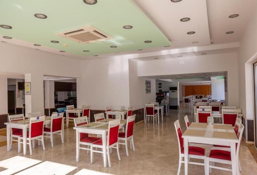 Yelken Mandalinci Spa & Wellness Hotel   All Inclusive