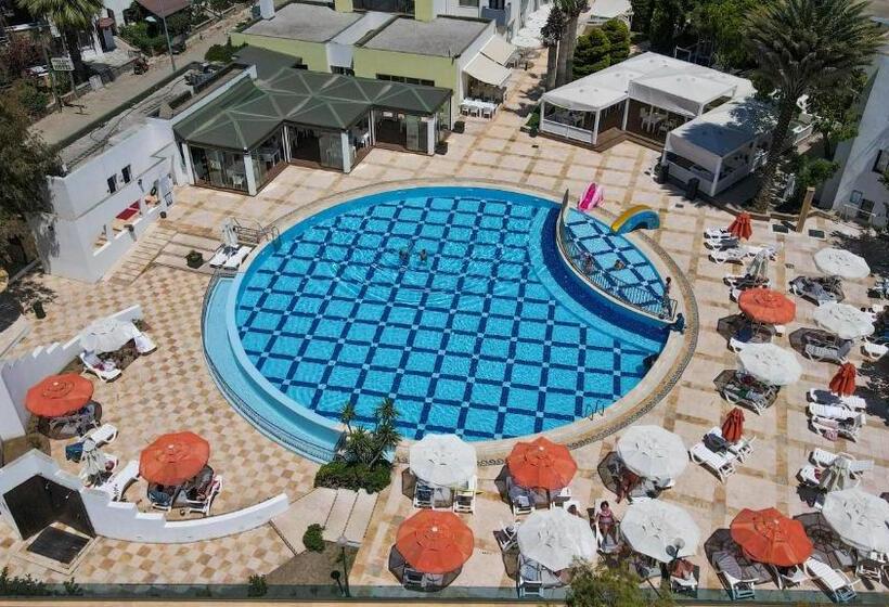Yelken Mandalinci Spa & Wellness Hotel   All Inclusive