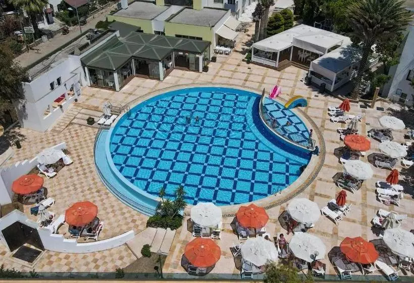 Yelken Mandalinci Spa & Wellness Hotel   All Inclusive