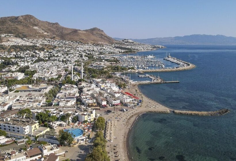 Yelken Mandalinci Spa & Wellness Hotel   All Inclusive