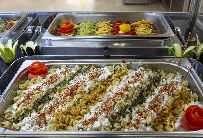 Yelken Mandalinci Spa & Wellness Hotel   All Inclusive