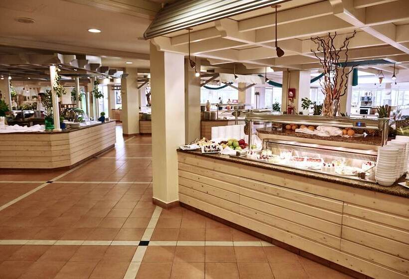 منتجع Robinson Kyllini Beach   All Inclusive