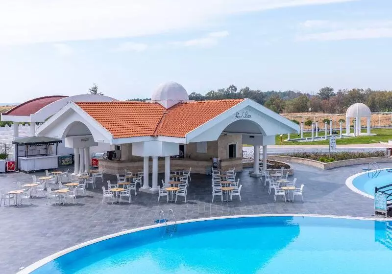 Roma Beach Resort & Spa