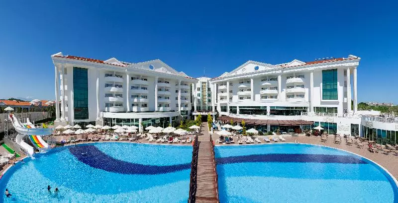 Roma Beach Resort & Spa