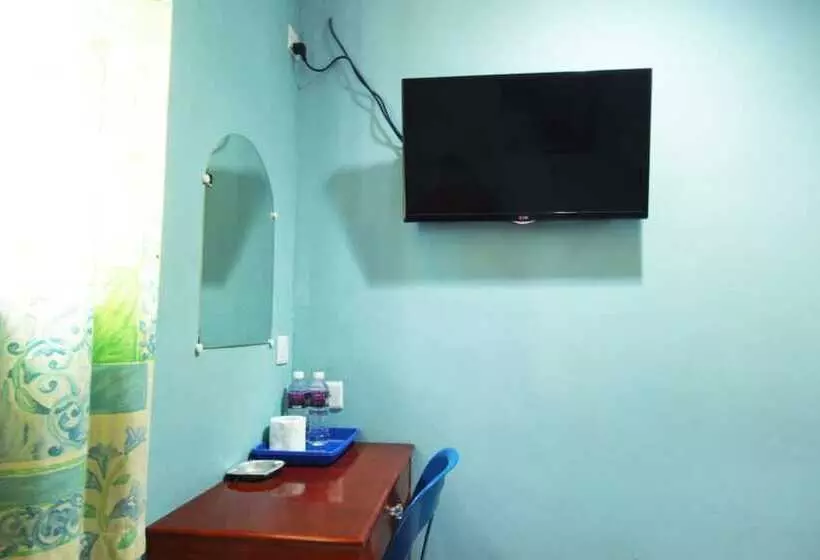 ホテル Rezeki Batam