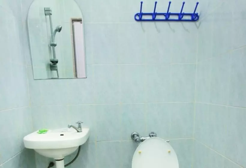 ホテル Rezeki Batam